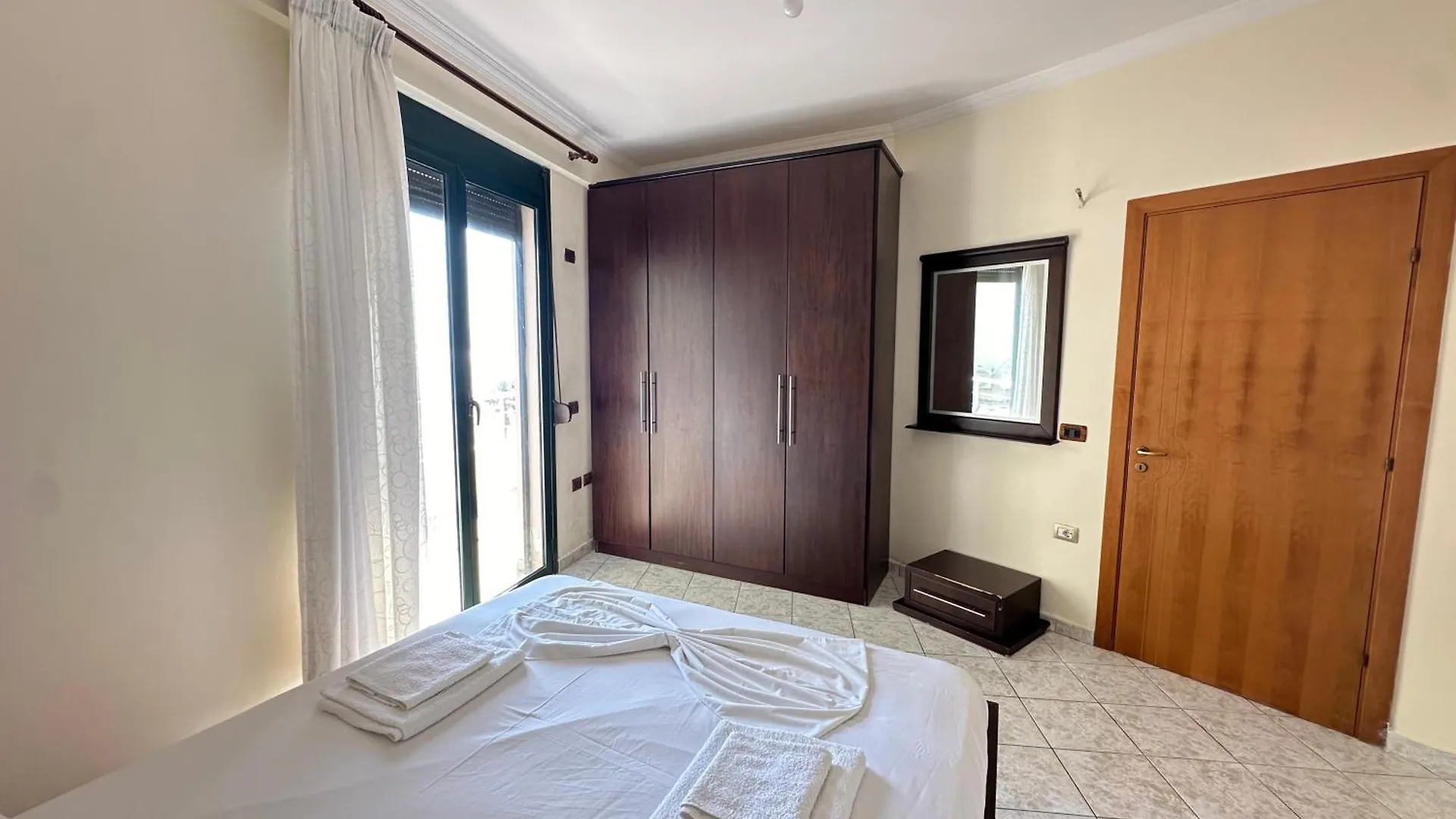 Jico Travel - Coli Apartment Vlore
