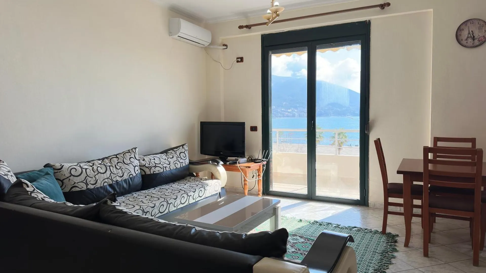 Jico Travel - Coli Apartment location