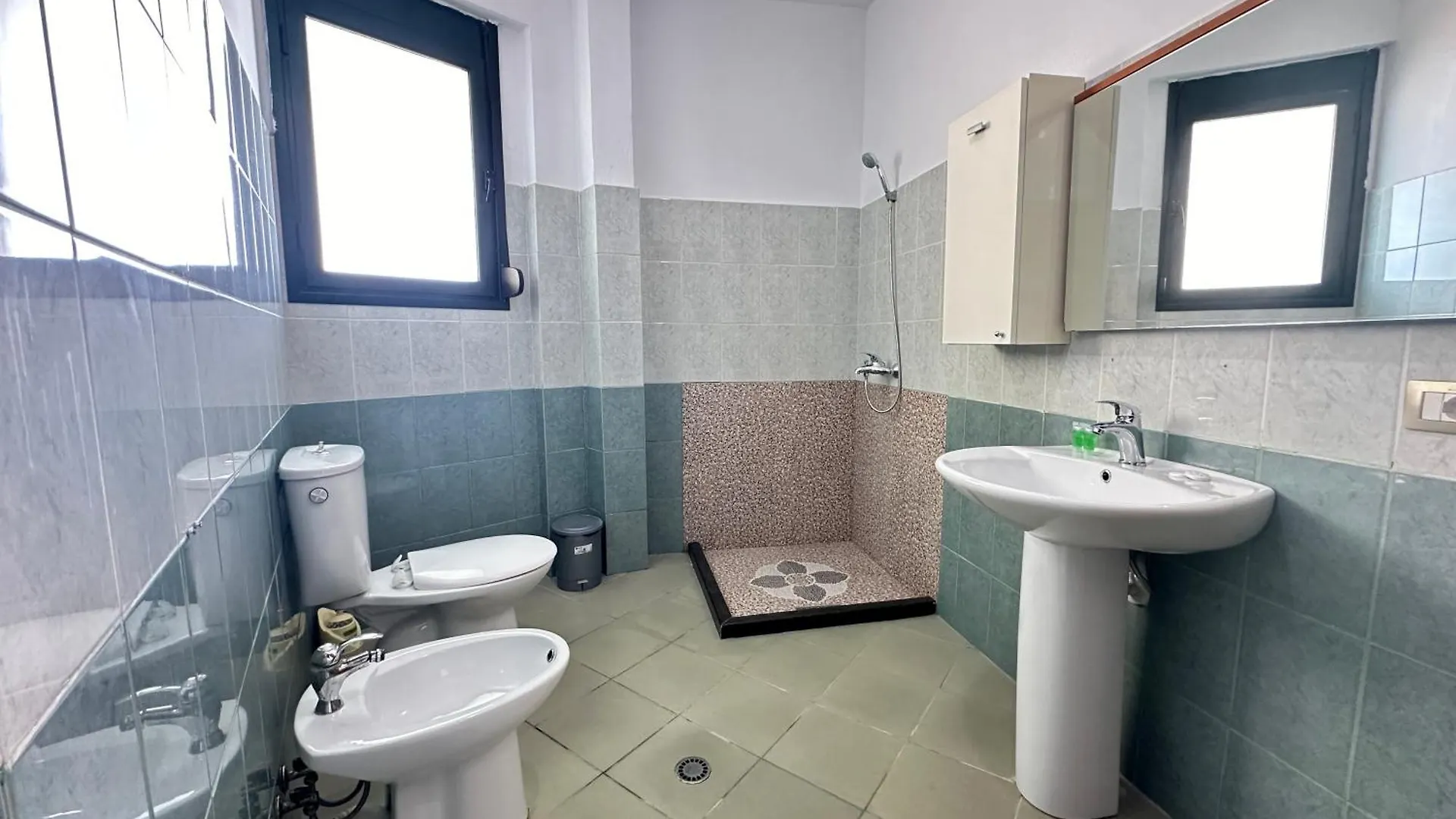 Jico Travel - Coli Apartment Vlore Albania